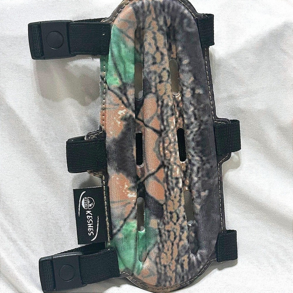 Camo Archery Arm Guard Adjustable Forearm Protector Bow Hunting